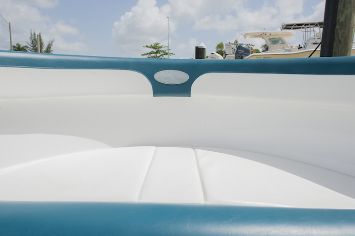 Buddy Davis 34 CC Bow Seat