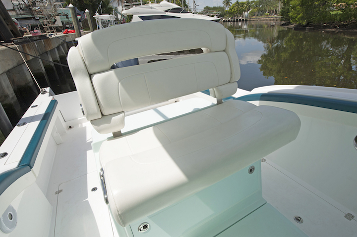 Buddy Davis 34 CC Captains Seat