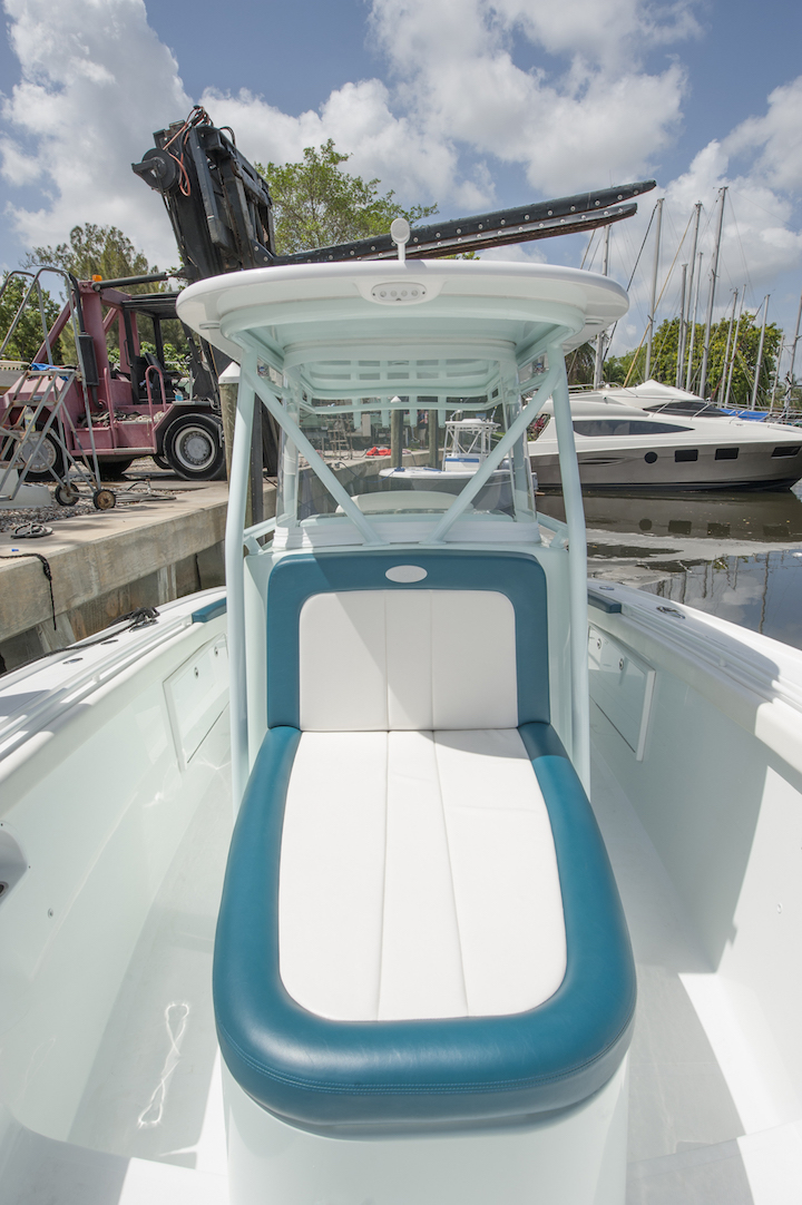 Buddy Davis 34 CC Console Front Seat