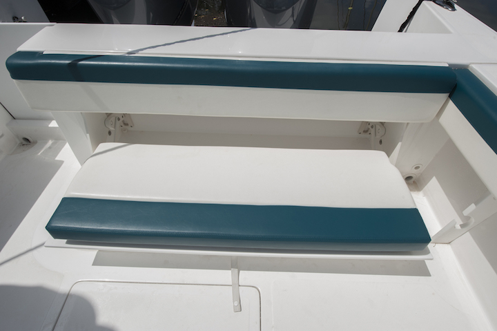 Buddy Davis 34 CC Cockpit Seat