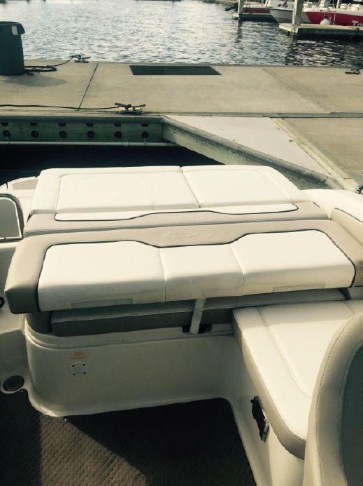Sea Ray 240 Sundeck 2011 Aft Sundeck