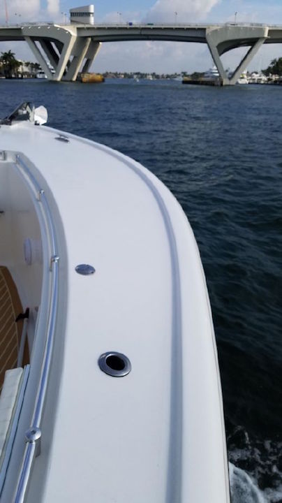 OBX 36 CC Starboard Bow