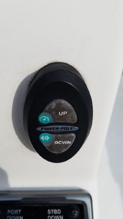 Pathfinder 2200 TRS 2013 Power Pole Switch