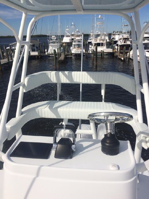 Yellowfin 390 CC 2014 Tower Station