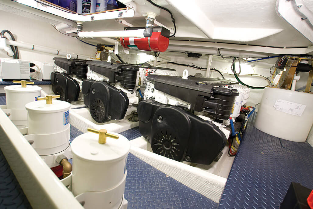 55 Ovation Sport Yacht Engine Room IPS