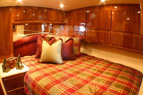 Guest Stateroom Egg Harbor 50 Sport Yacht