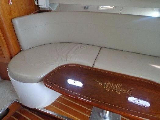 Pursuit 3370 2004