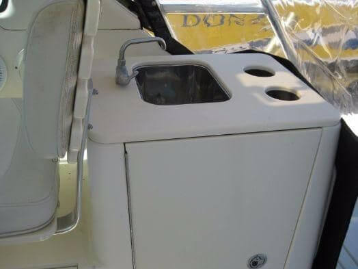 Pursuit 3370 2004