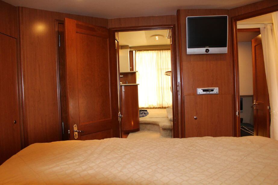 Silverton 38 Sport Bridge 2008