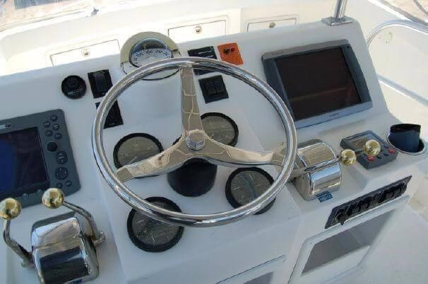 Luhrs 33 Convertible 2005