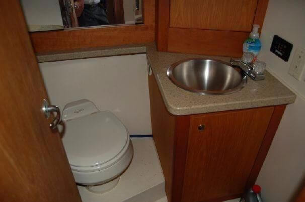 Luhrs 33 Convertible 2005