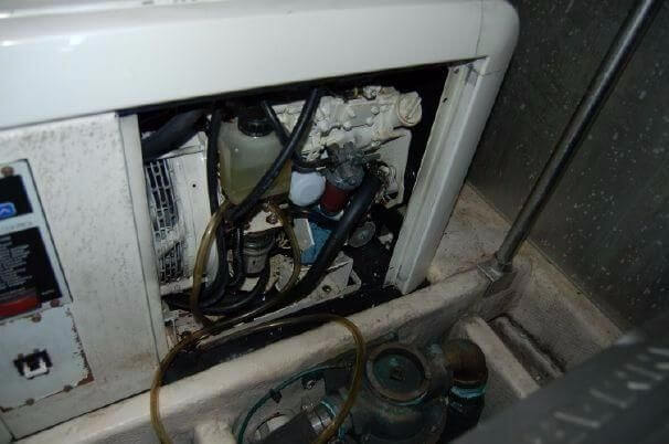 Luhrs 33 Convertible 2005