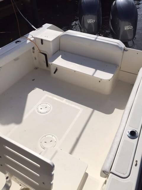 Pursuit 2470 Walkaround 2003