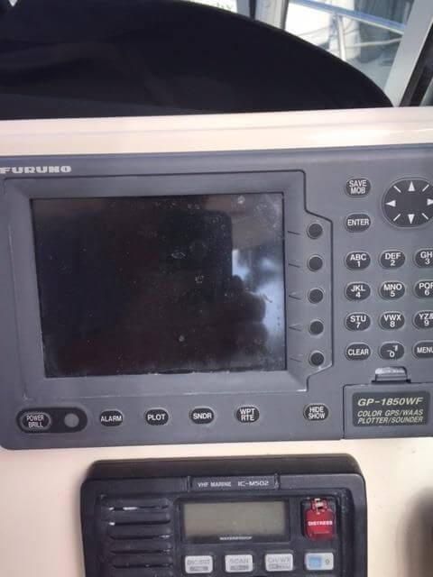 Pursuit 2470 Walkaround 2003